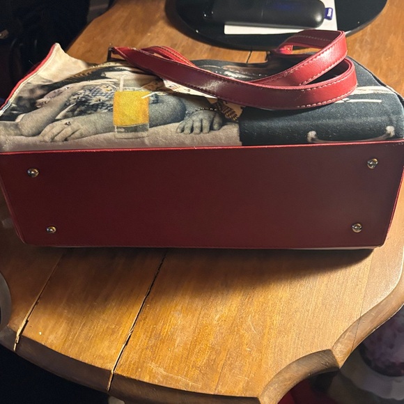 Vineyard Vines Red and Black Tote with Vintage Print - Picture 6 of 11